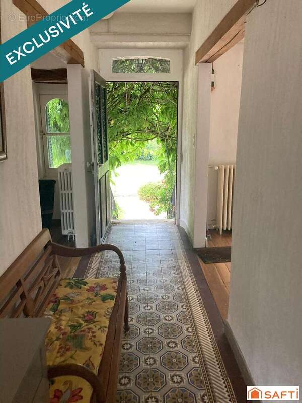 Maison 160 m² à Dixmont  - photo 2
