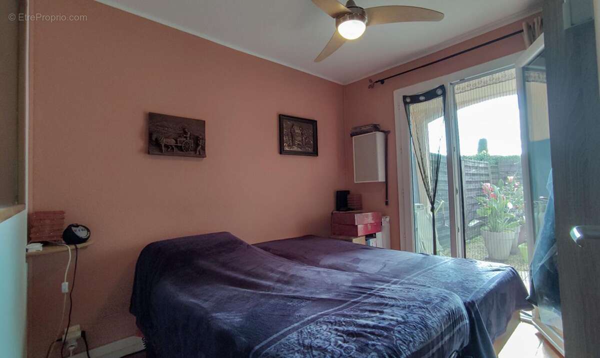 Appartement à LA LONDE-LES-MAURES