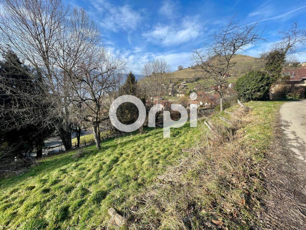 Terrain à HURTIERES