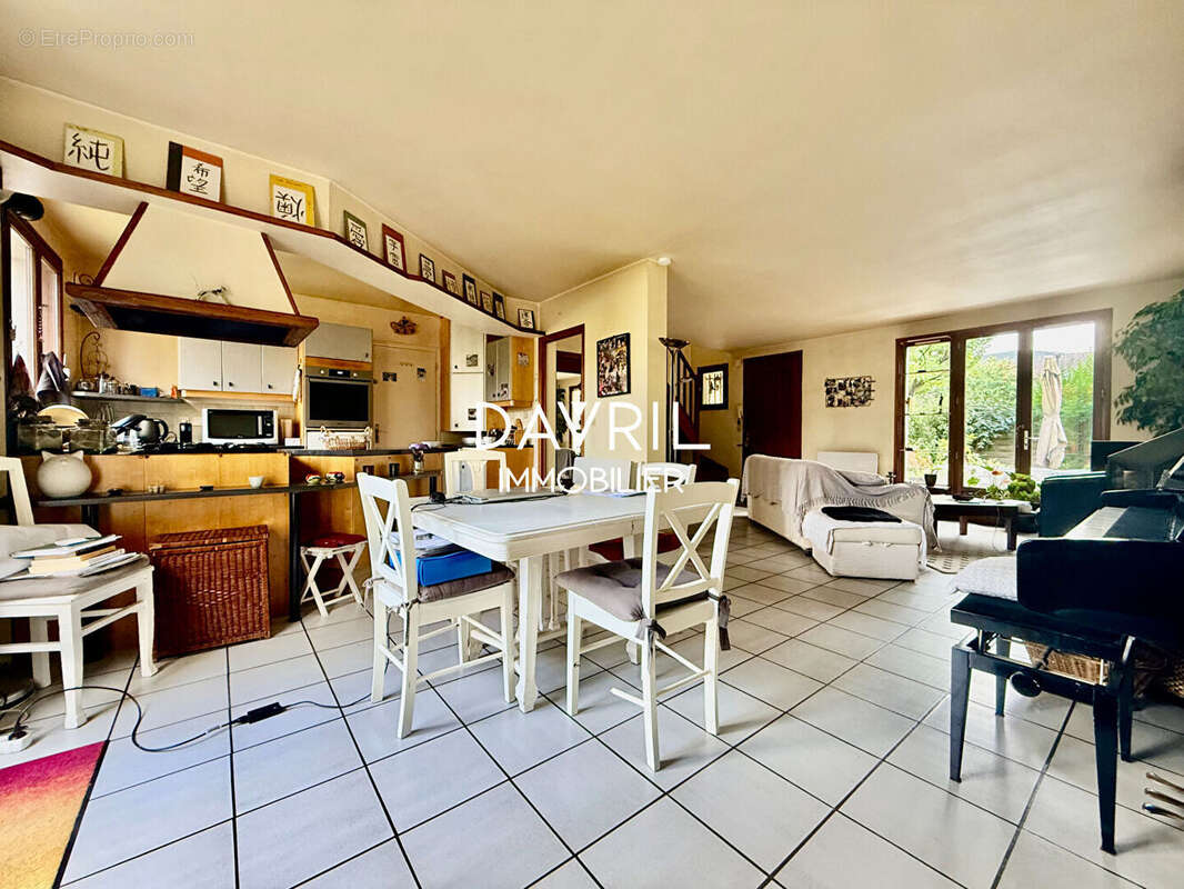 Maison à CONFLANS-SAINTE-HONORINE