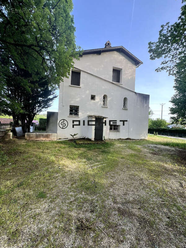 Maison à SARLIAC-SUR-L'ISLE