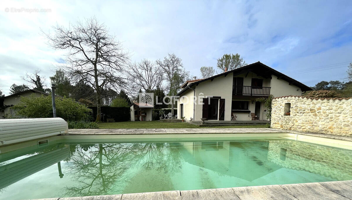 Maison à SAINT-SAUVEUR