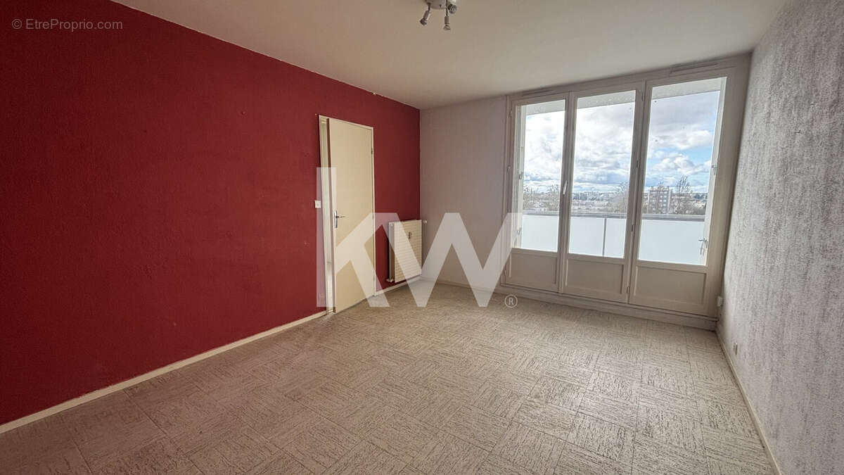 Appartement 60 m² à Fleury-Les-Aubrais  - photo 2