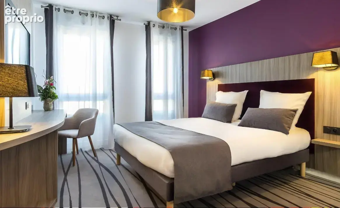 INVESTISSEMENT LOCATIF  Tours  Résidence d'Affaires Nemea Appart'Hotel Quai Victor Tours Centre - 5,53% de rentabilité - photo 2