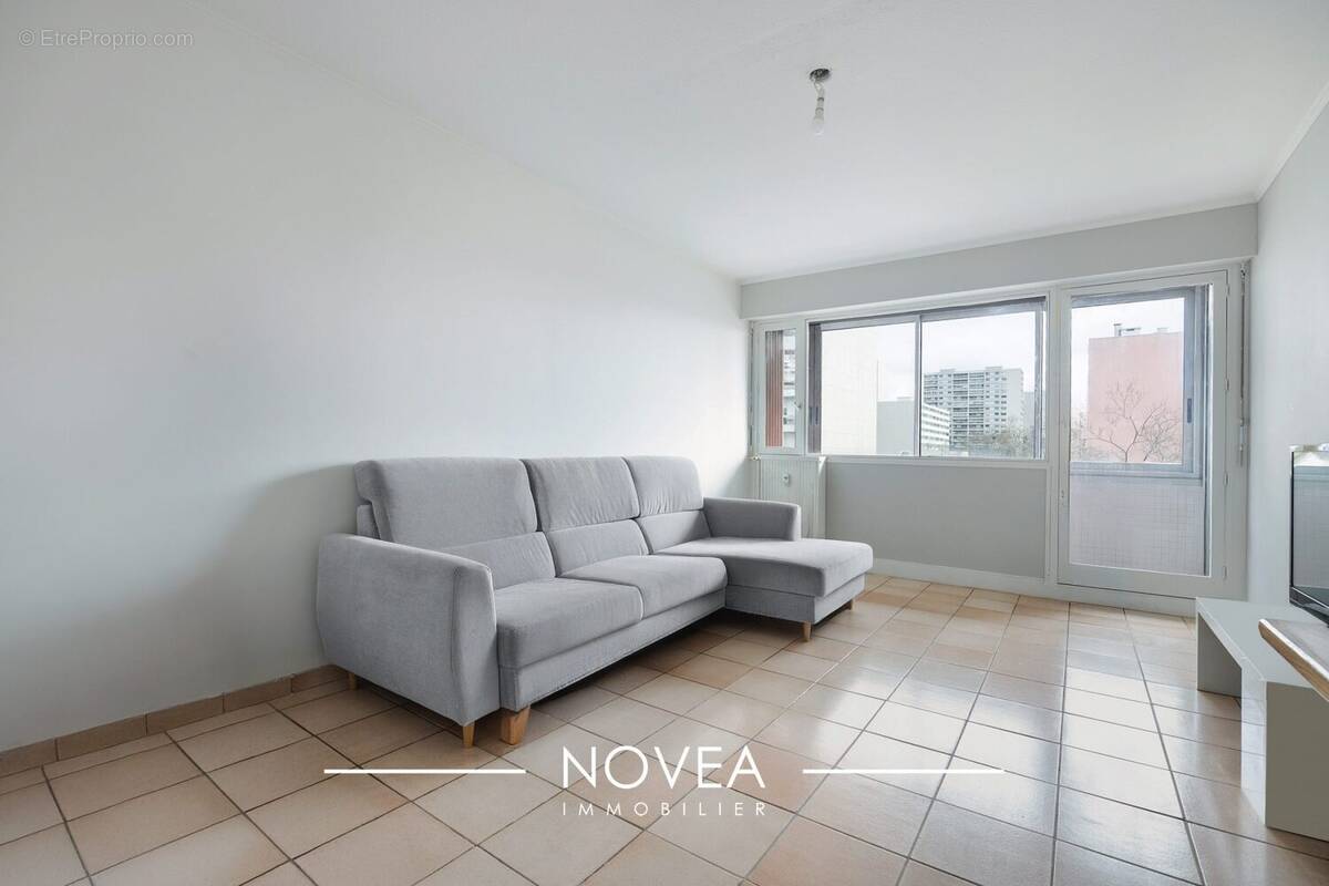 Appartement à RILLIEUX-LA-PAPE