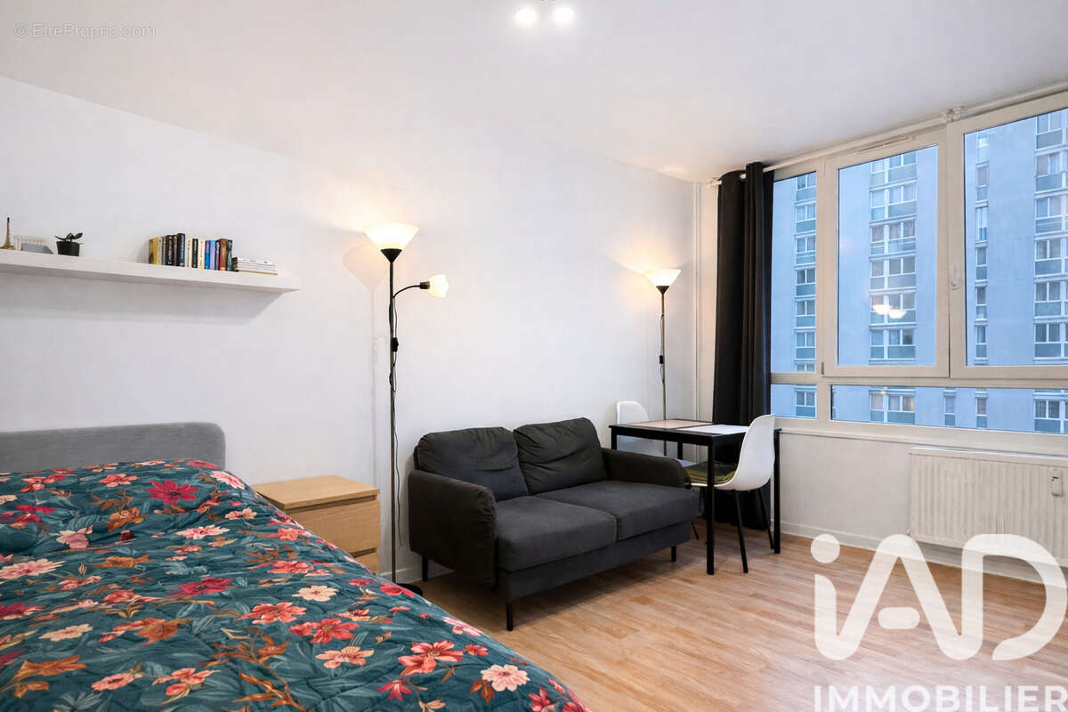 Photo 2 - Appartement à AUBERVILLIERS