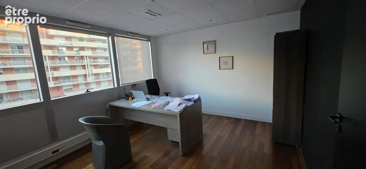 Bureaux de standing   246 m2   vue montagne & archipel    10 places de stationnement - photo 5