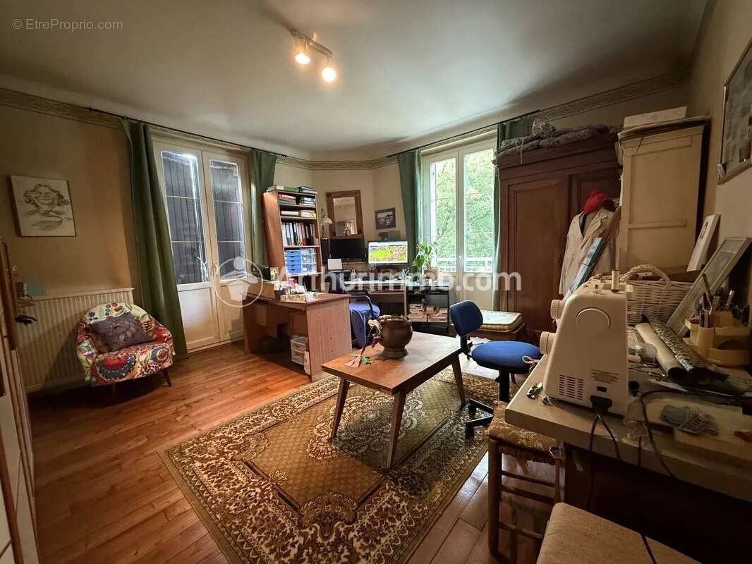 Maison à SAINT-ASTIER