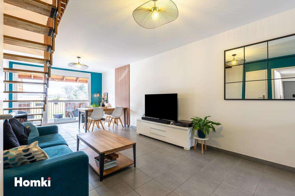 Appartement à CUVAT