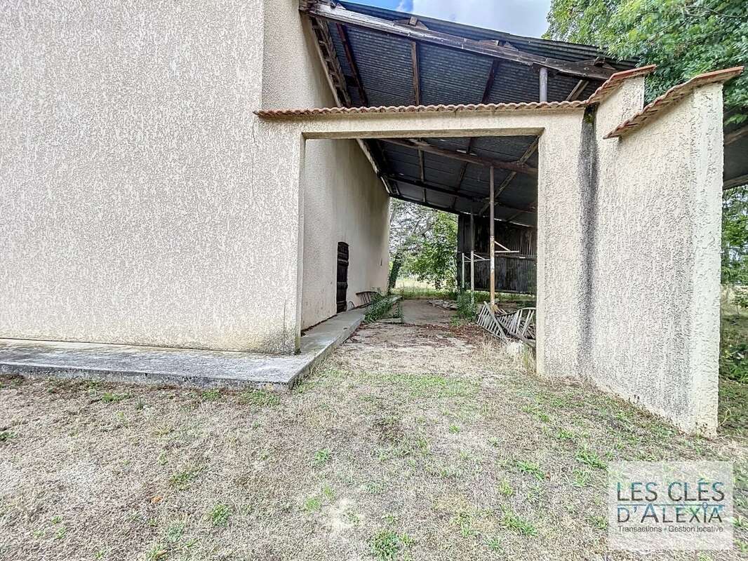 Maison 160 m² à Chasse-Sur-Rhone  - photo 5