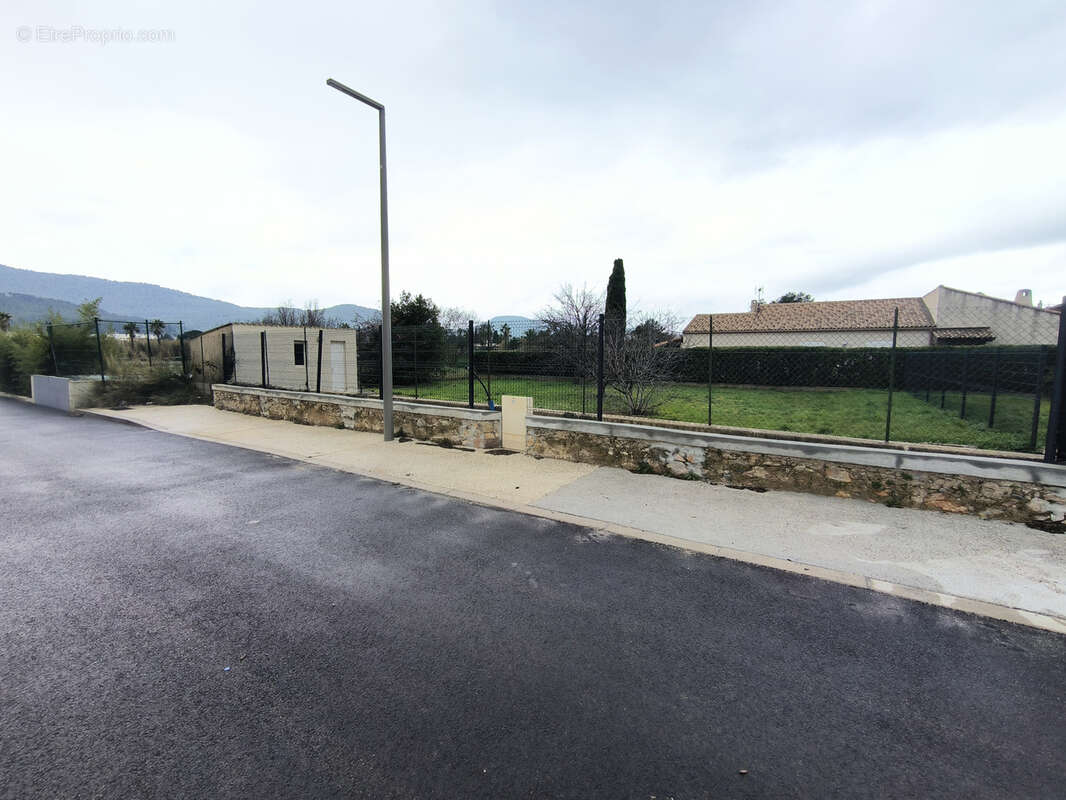 Terrain à HYERES