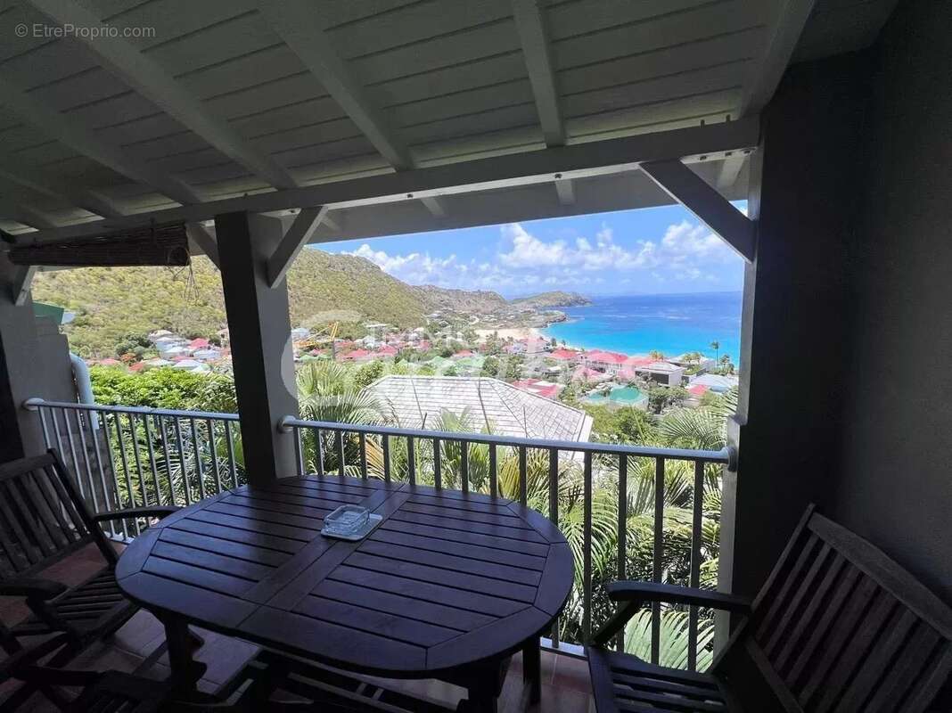 Maison à CAPESTERRE-BELLE-EAU