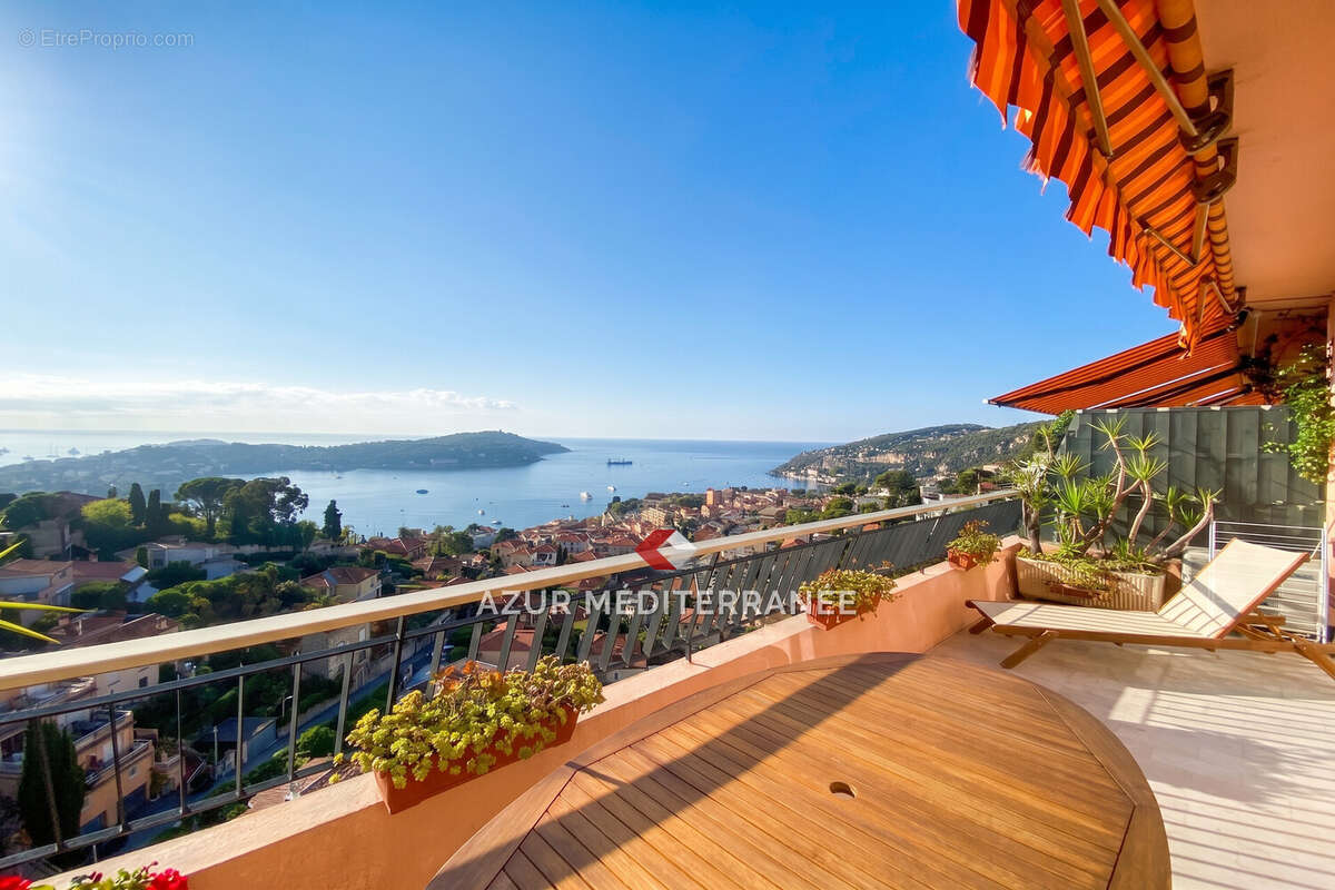 Appartement à VILLEFRANCHE-SUR-MER
