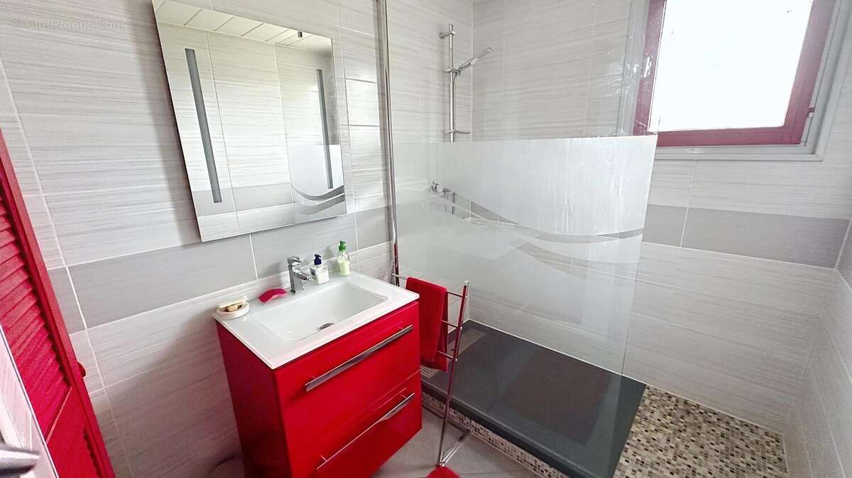 Maison 155 m² à Ozoir-La-Ferriere  - photo 7