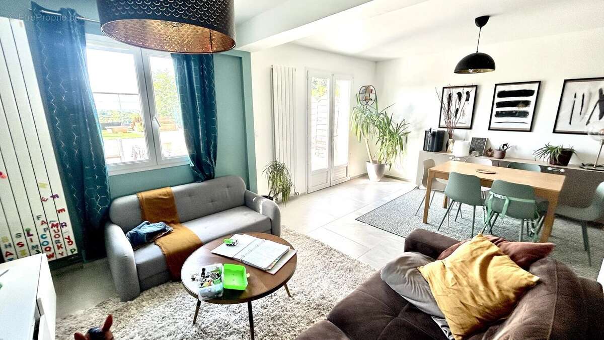 Maison à MANTES-LA-JOLIE