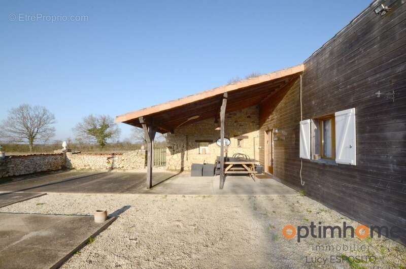 Maison à MAUPREVOIR