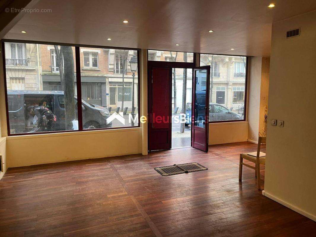 Appartement à PARIS-14E