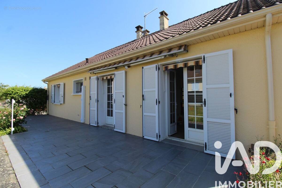 Photo 1 - Maison à LA CHAPELLE-SAINT-AUBIN