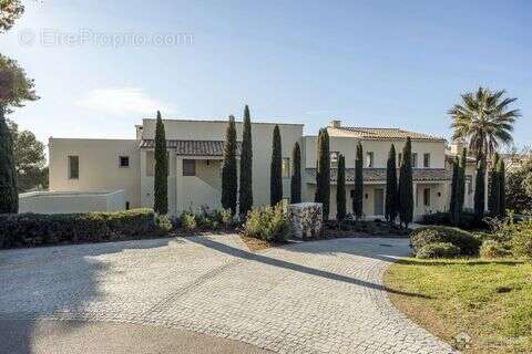 Maison à CAGNES-SUR-MER