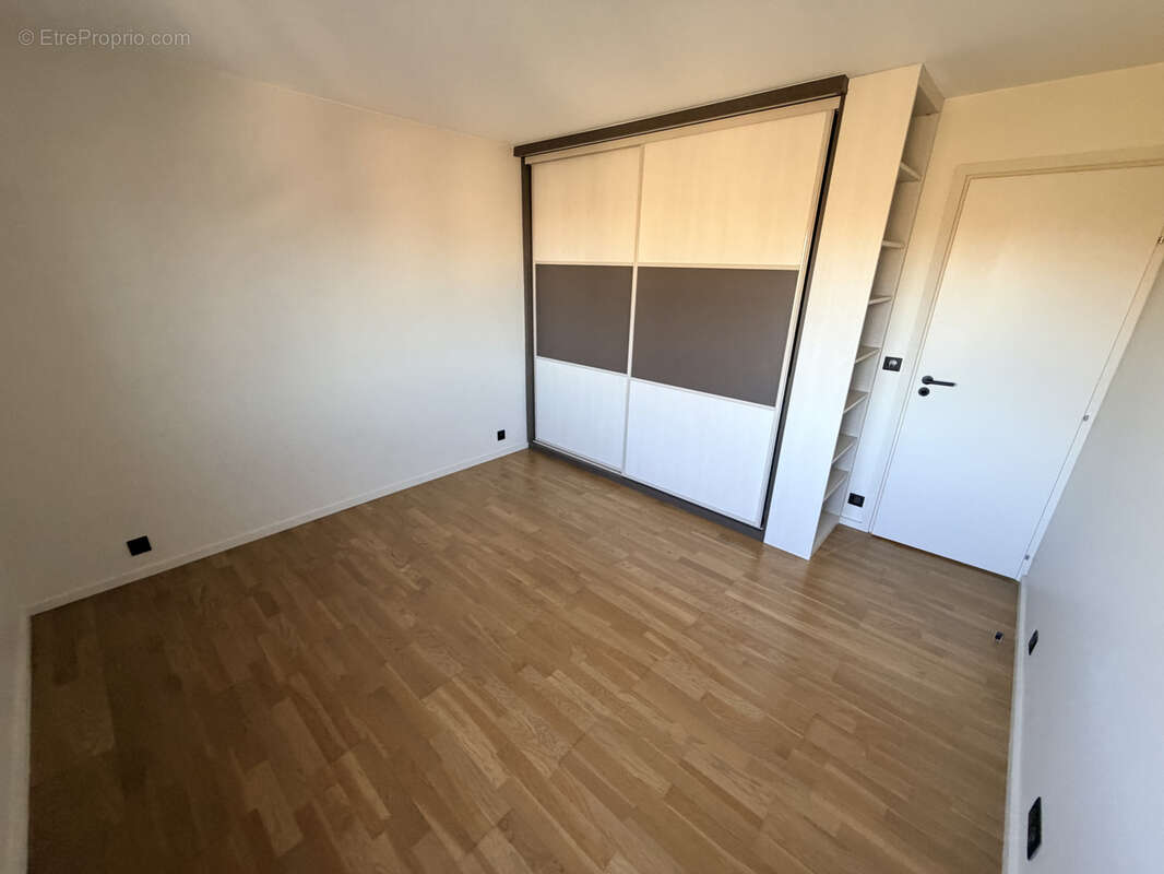 Appartement 3 chambres avec piscine à Cormontreuil - photo 10