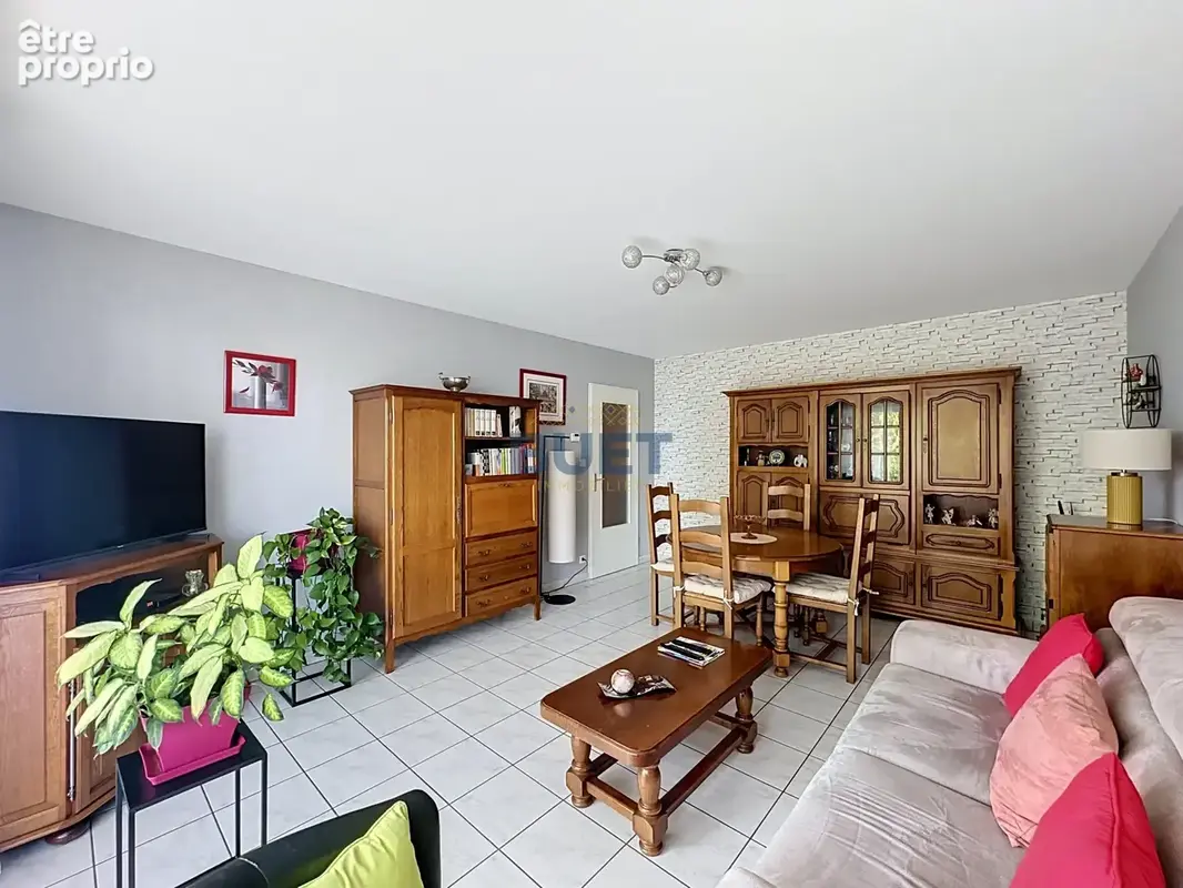 TOISON D'OR - Appartement T2 avec garage, place de parking et balcon - photo 2