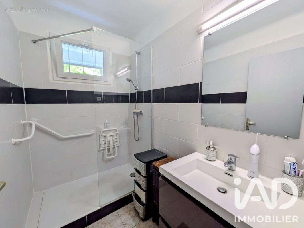 Appartement 53 m² à Aix-En-Provence  - photo 8
