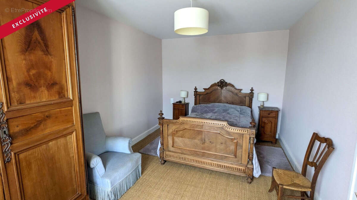 Maison à CHATEAU-GARNIER