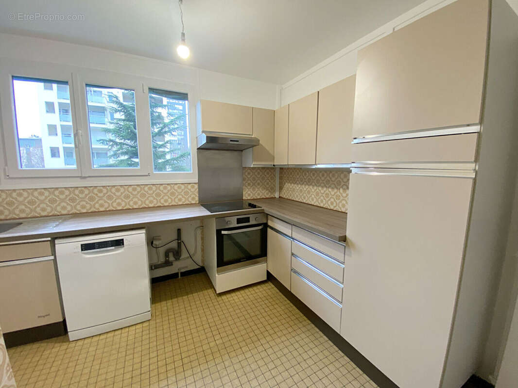 Appartement à ROSNY-SOUS-BOIS