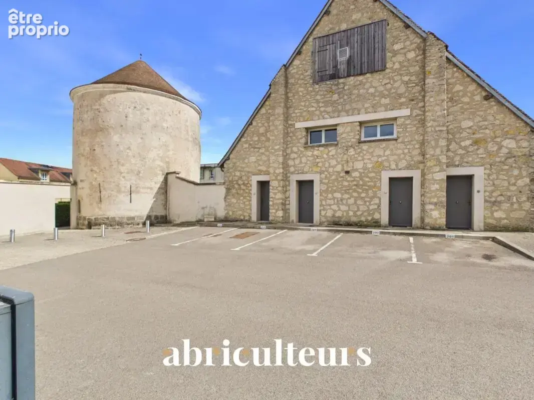 Appartement à SURVILLIERS
