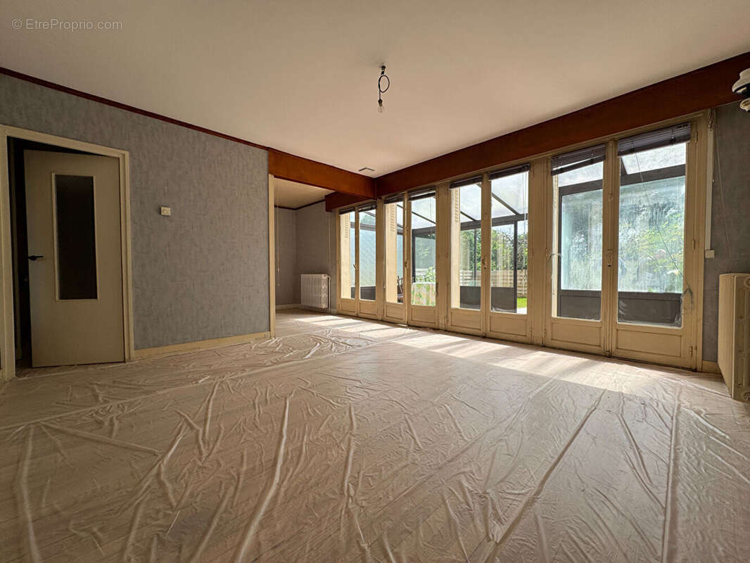 Maison à MONTFORT-L'AMAURY