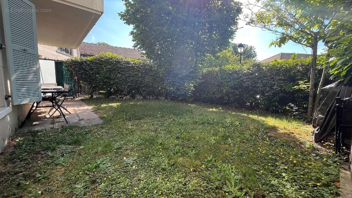 Appartement à LOUVRES