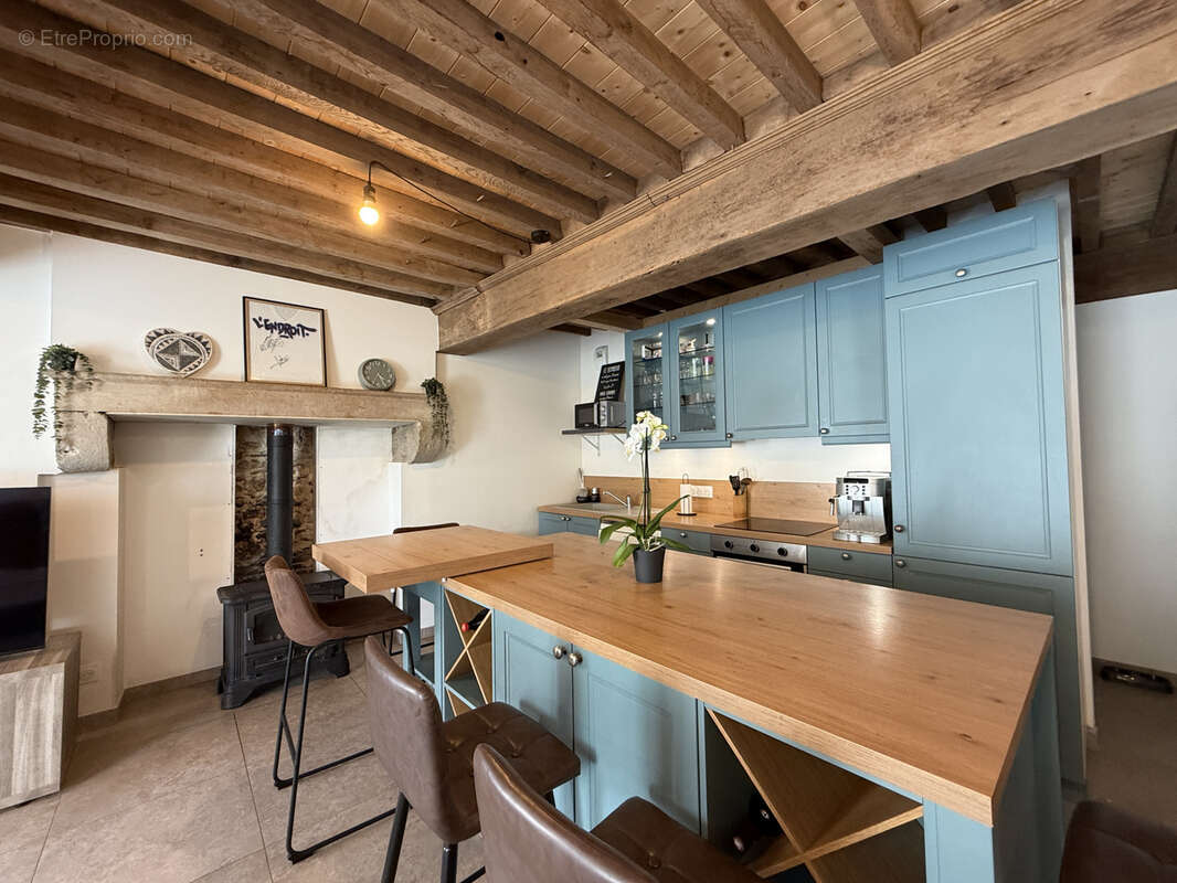 Maison rénovée en exclusivité chez Expertimo! - photo 3