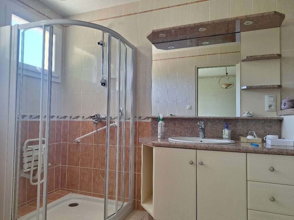 Maison à LA CHAUSSAIRE