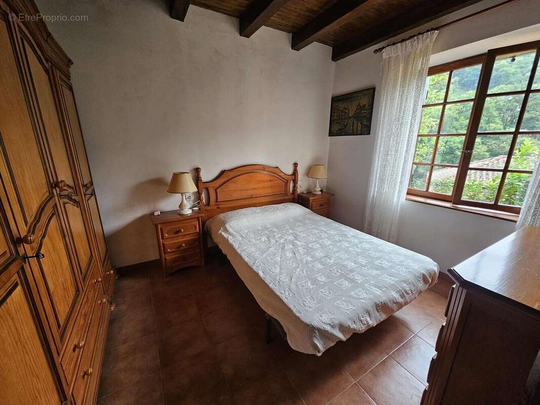 1000035649 - Maison à ASPET