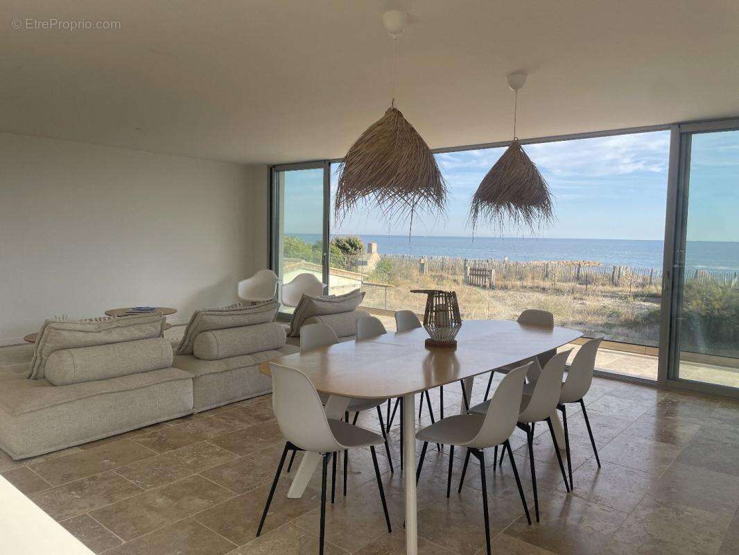 Maison à FRONTIGNAN