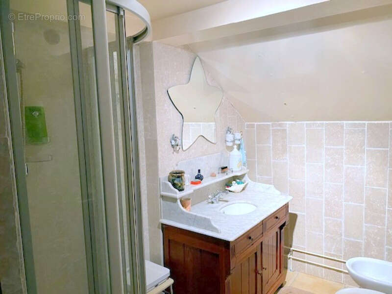 Maison à VILLENEUVE-L&#039;ARCHEVEQUE