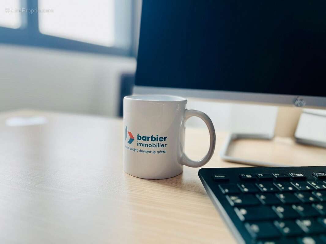 Commerce à SAINT-AVE