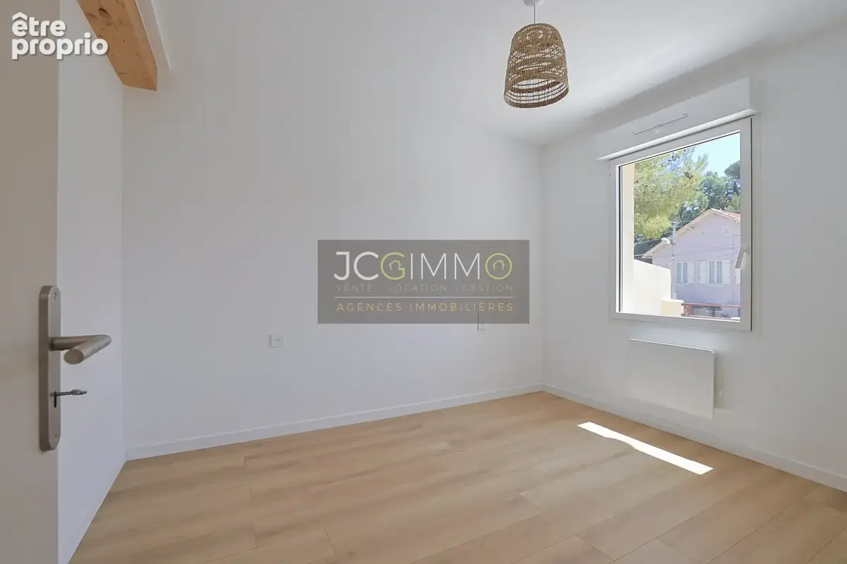***Duplex 4 pièces entièrement rénové à neuf avec terrasse*** - photo 16