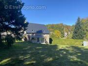 Maison à PEROLS-SUR-VEZERE