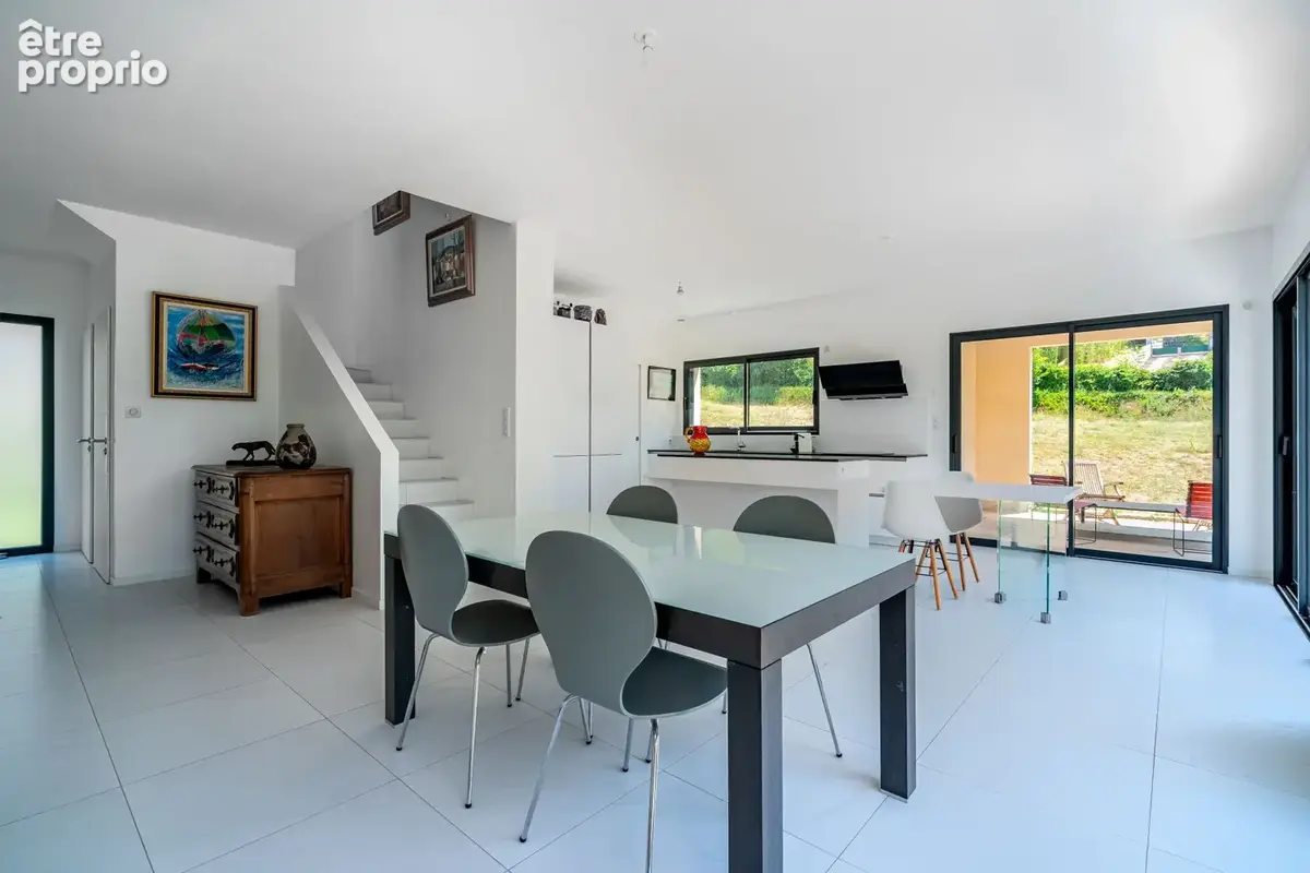 Maison tres recente  - 5 pieces - 181m2 montmerle sur saone - photo 7