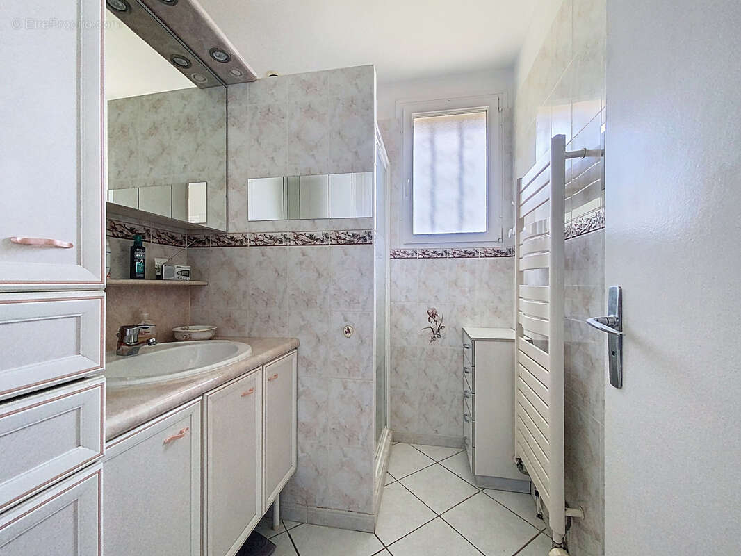 Maison à SAINT-GEORGES-DE-LA-RIVIERE