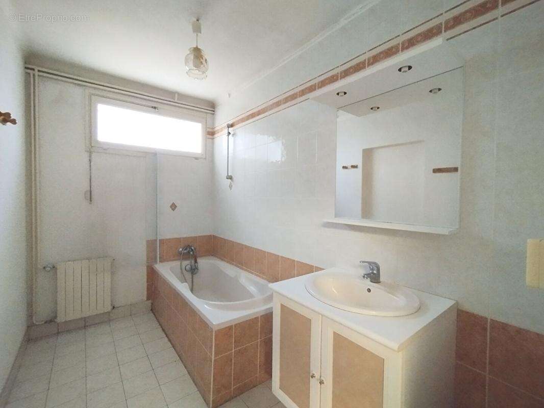 Maison à LE LOROUX-BOTTEREAU