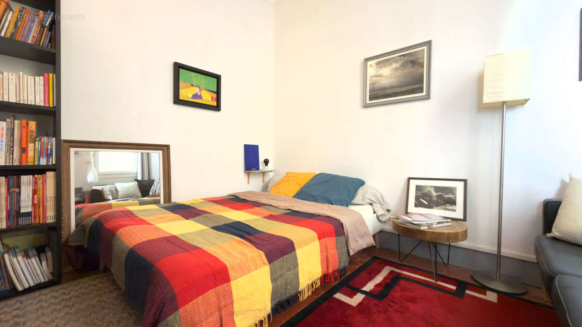 Appartement à MARSEILLE-5E