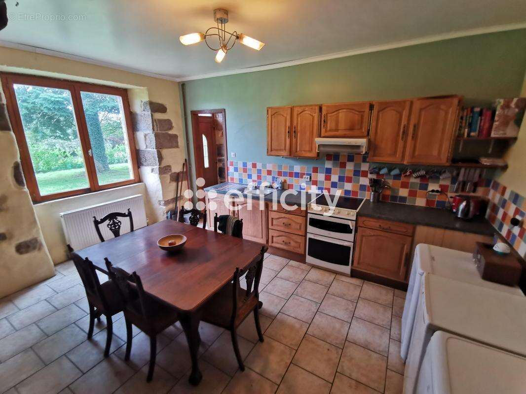 Maison à JUVIGNY-LE-TERTRE