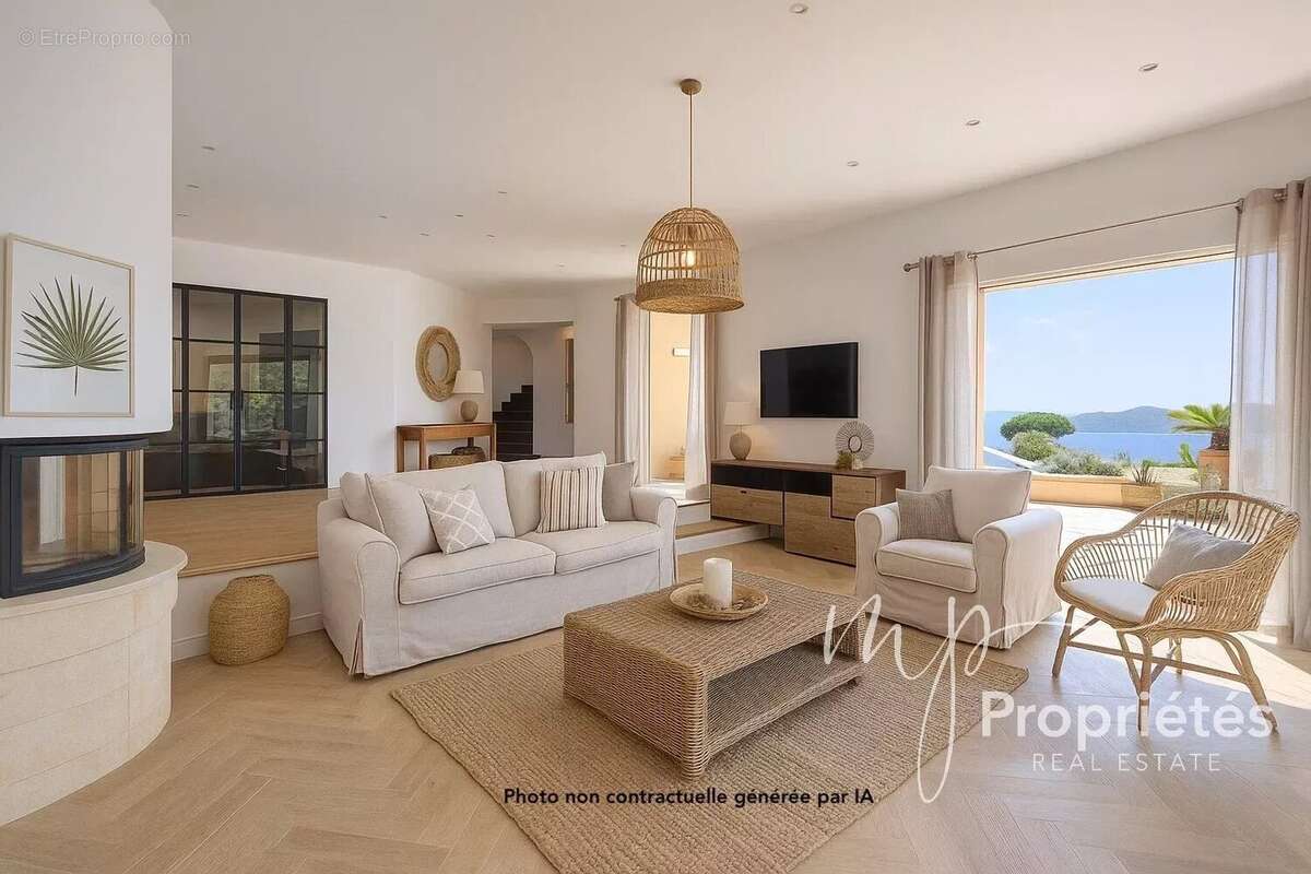 Maison à LE LAVANDOU