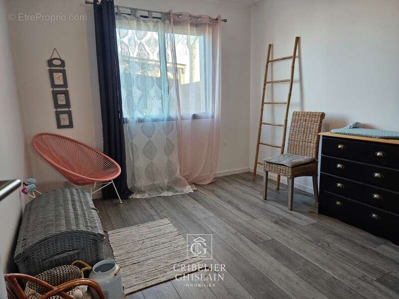 Maison à LA CHAPELLE-BASSE-MER