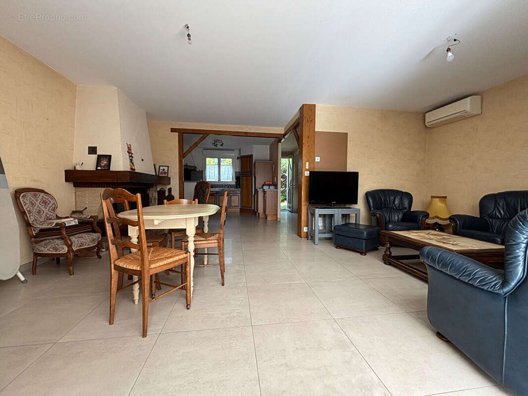 Maison familiale de plain-pied 129 m²  DIVATTE SUR LOIRE - photo 3