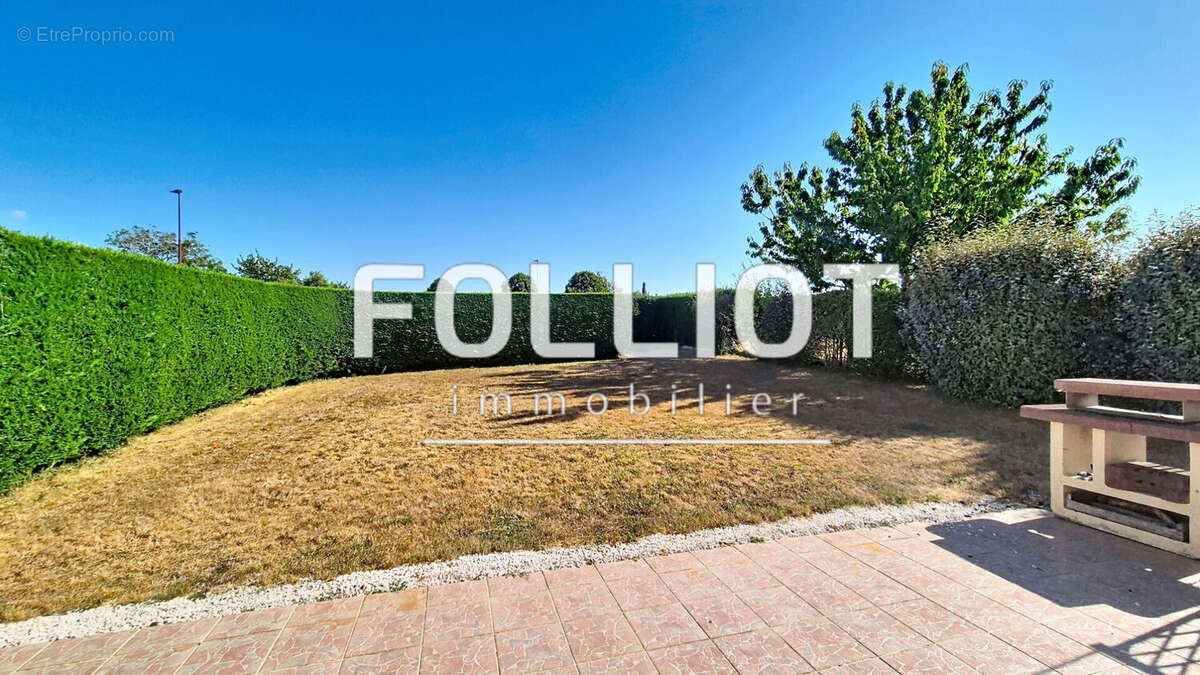 Maison 6 pièces à vendre à Coudeville sur Mer, 3km de la mer - photo 4