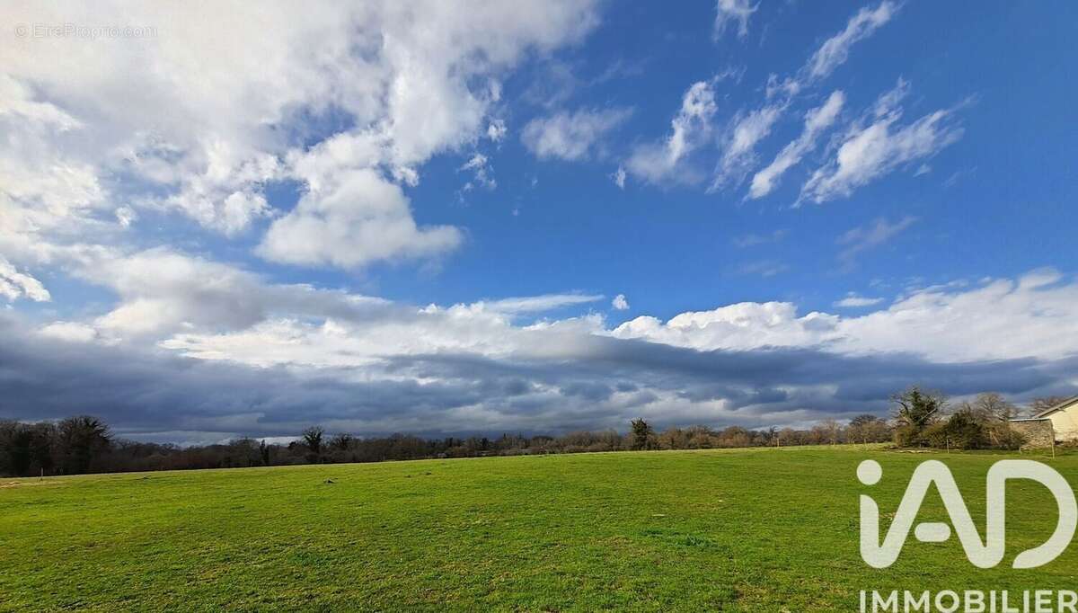 Photo 8 - Maison à AZERABLES