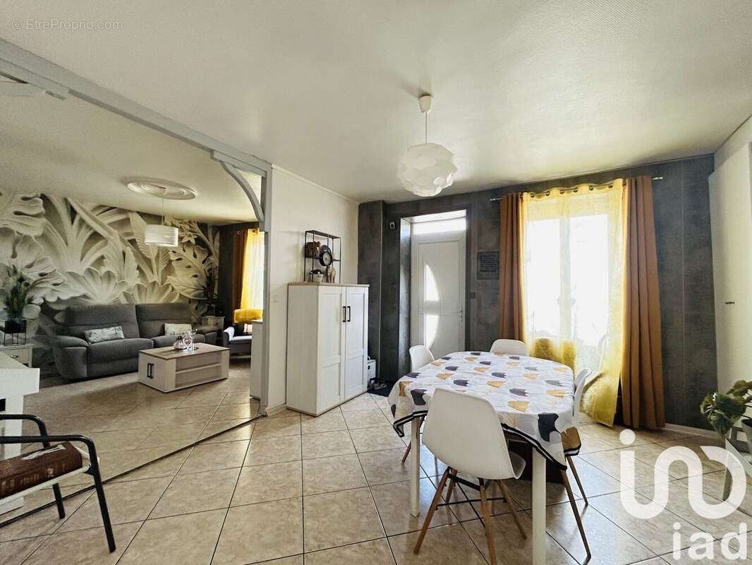 Photo 2 - Maison à MALESHERBES